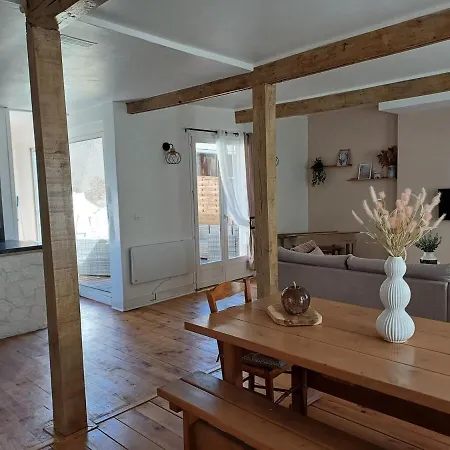 Maison De Village 10 Personnes